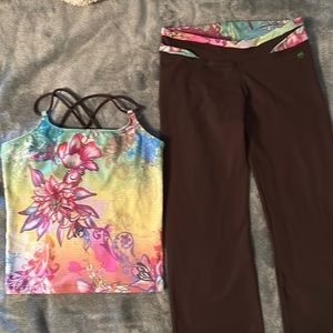 Protokolo yoga top shelf bra and matching boot cut brown yoga pants large tall